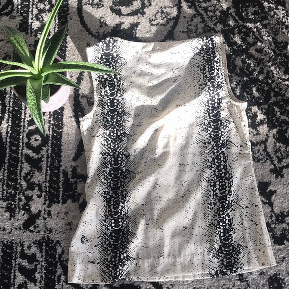 Calvin Klein Blouse - Picture 3 of 4